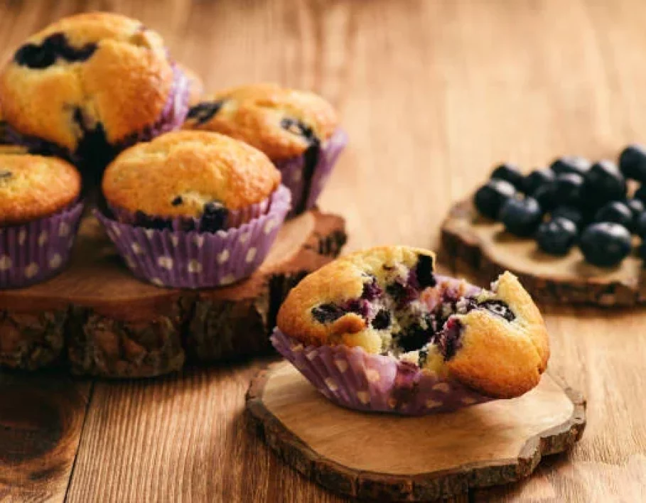 Fruit-Filled-Vegan-Blueberry-Muffins